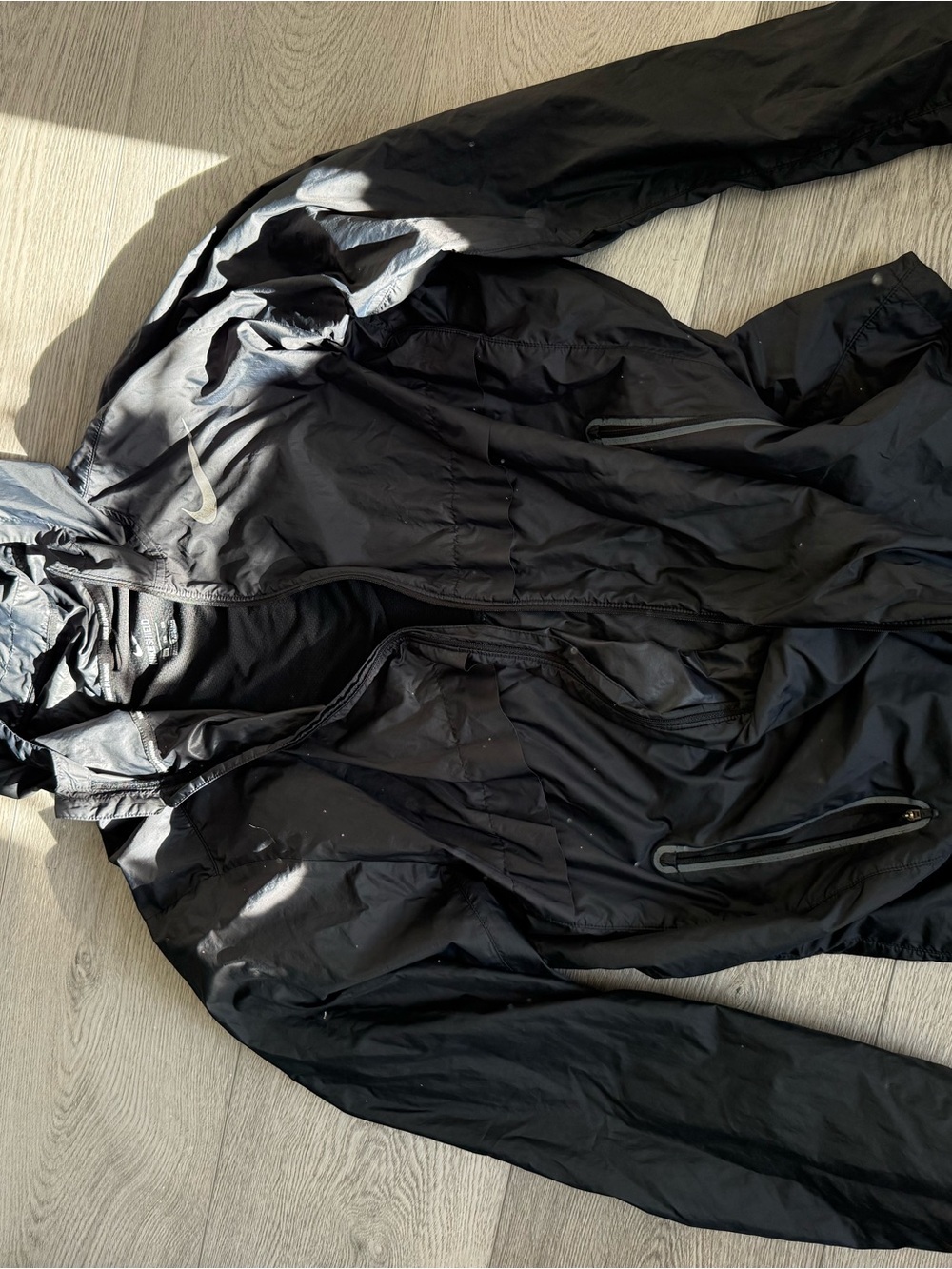 Nike Men's Black Hooded Windbreaker Jacket